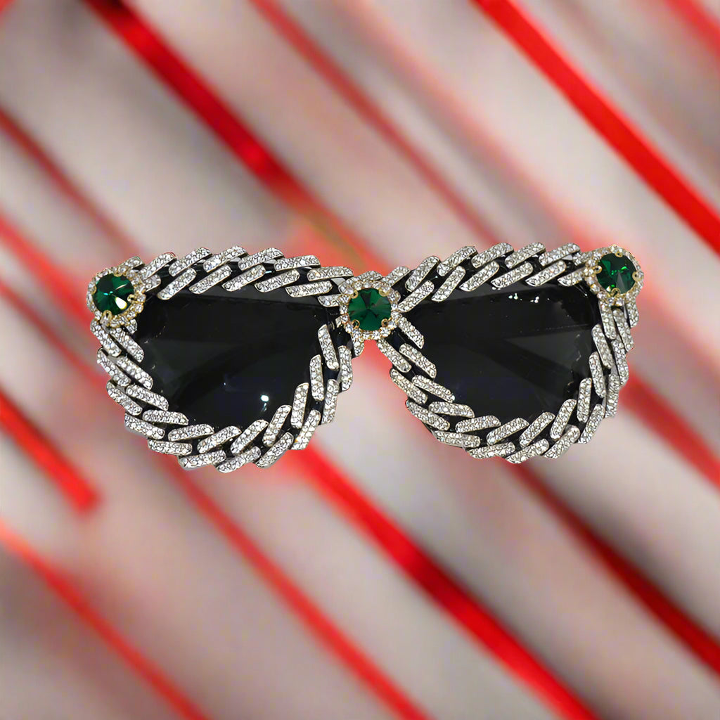 New Cat Eye Frame With Diamond Personality Fashion Street Shooting Ladies Glasses